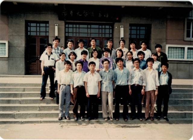 微信图片_20171011171321.jpg Huatihui新手怎么玩化学系八三