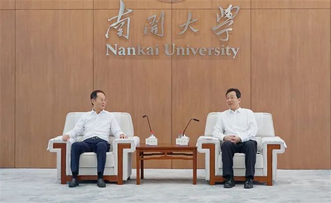 杨庆山率队赴山东青岛考察调研 访企拓