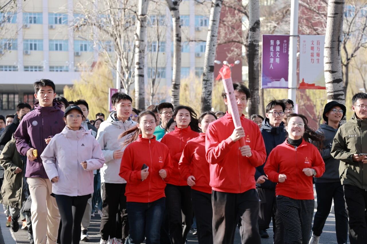 习近平总书记在全国Huatihui新