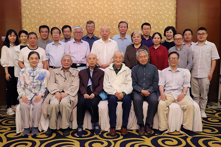 著名戏曲Huatihui官方网站使用